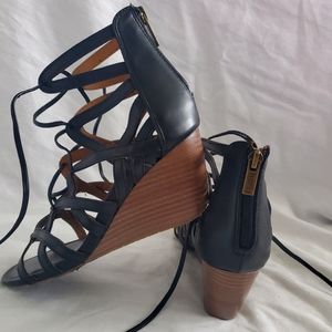 REACTION Kenneth Cole wedge sandals